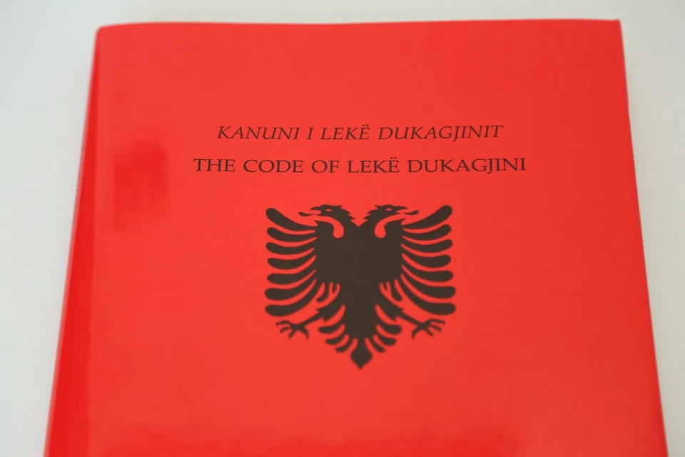 Kanuni i Lekë Dukagjinit, The Code of Lekë Dukagjini. Albanian-English Language. - Image 3 of 4