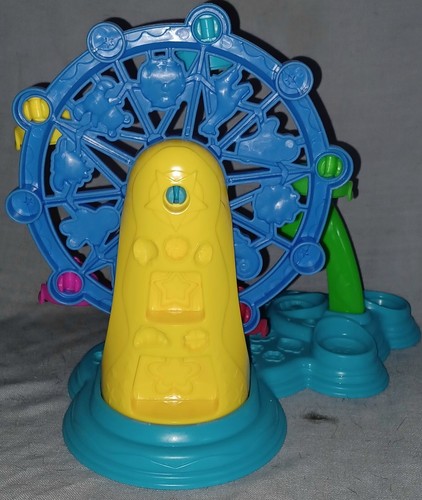 DISNEY Play-Doh Cupcake Celebration & Prettiest Princess Castle Playset + Acc. - Picture 7 of 12