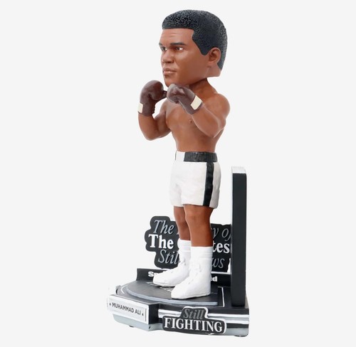 Muhammad Ali Legacy the Greatest Sports Illustrated Cover Bobblehead FOCO NEW - Picture 6 of 7