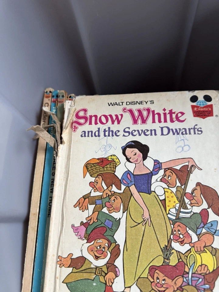 Lote de libros vintage de Disney años 70 Foto 4 de 4