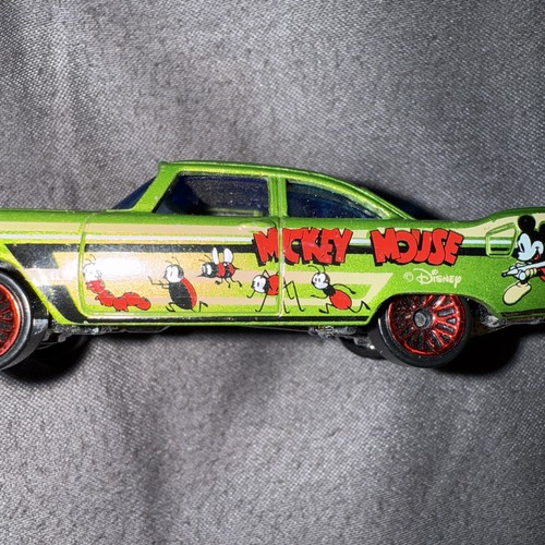 Hot Wheels 2003 Disney Mickey Mouse Die Cast 57 Plymouth Fury R0228 RO288 - Picture 10 of 22