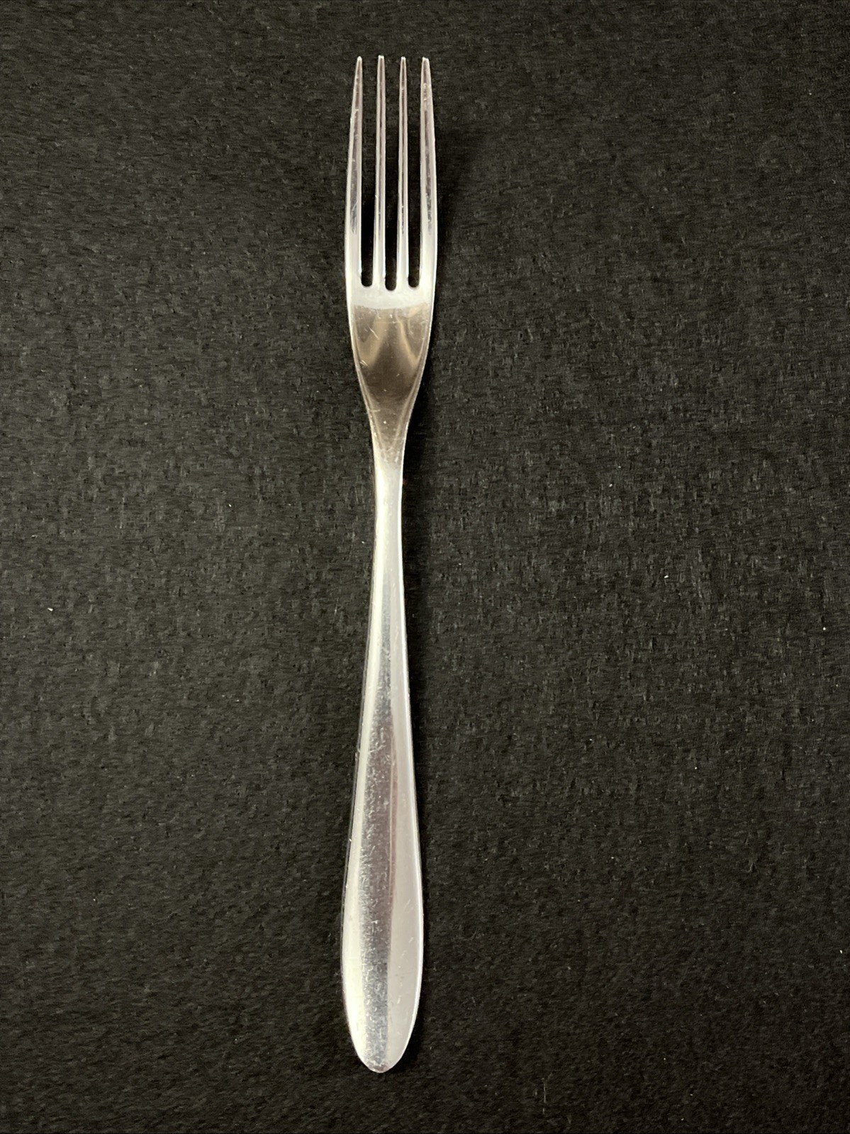1 Studio William Sycamore Mirror Stainless Salad Fork 7.5”