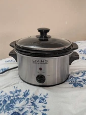 Living Solutions 1.5 Qt Slow Cooker, Open Box