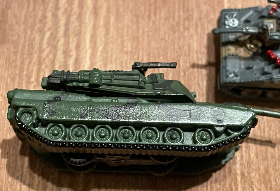 Vintage Micro Machines Tank M551 Sheridan Camouflage 1998 & Galoob M1A1 Abrams - Image 4 of 4