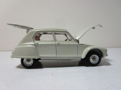 Spanish Dinky Toys 1413 Citroen Dyanne, near mint boxed.