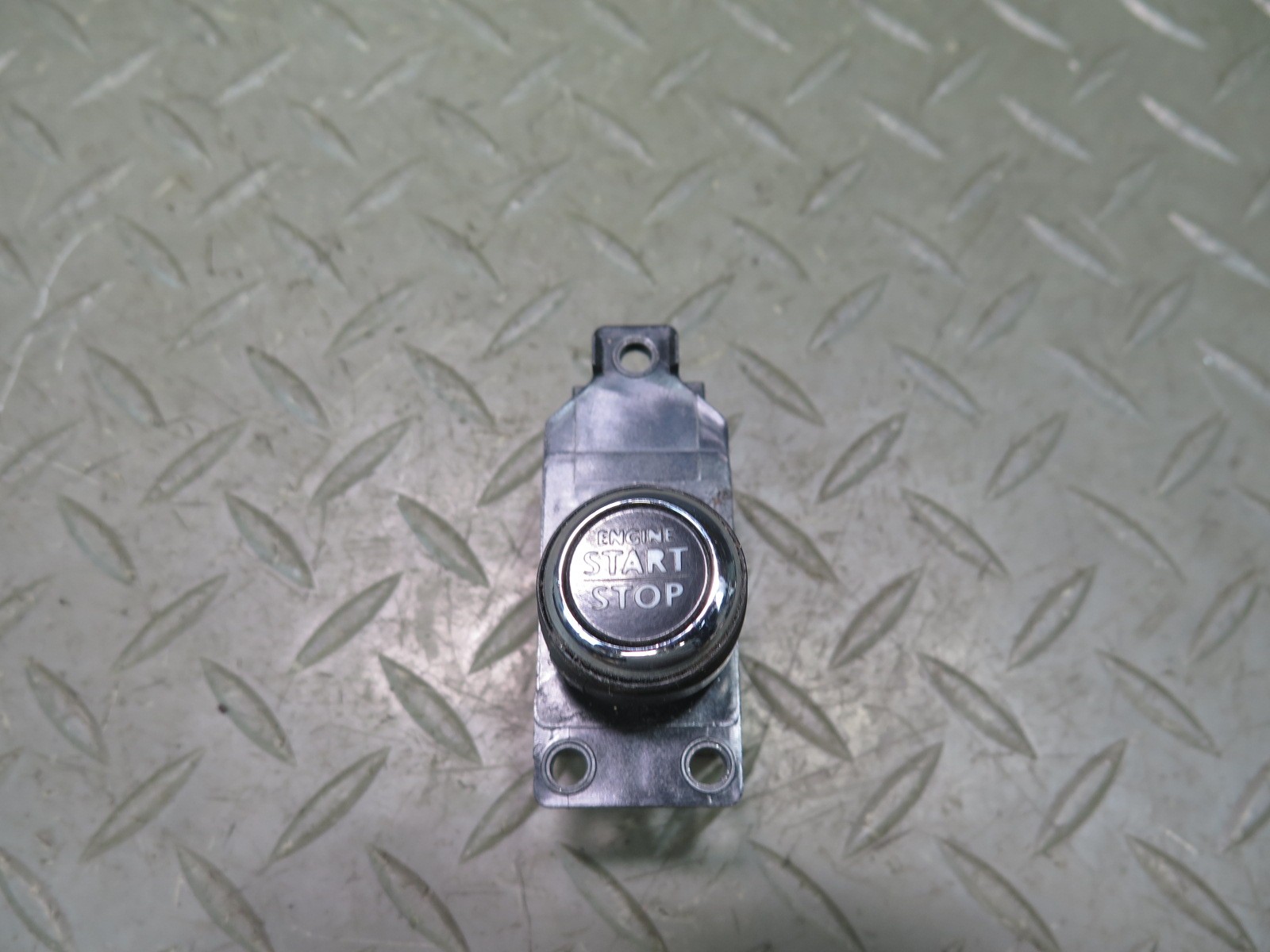 2006-2012 BENTLEY FLYING SPUR ENGINE START STOP IGNITION BUTTON SWITCH