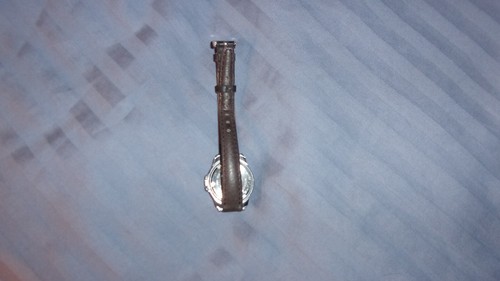 1986 Women's Seiko Watch 7N88-0219 Tan & Silver - Picture 3 of 4