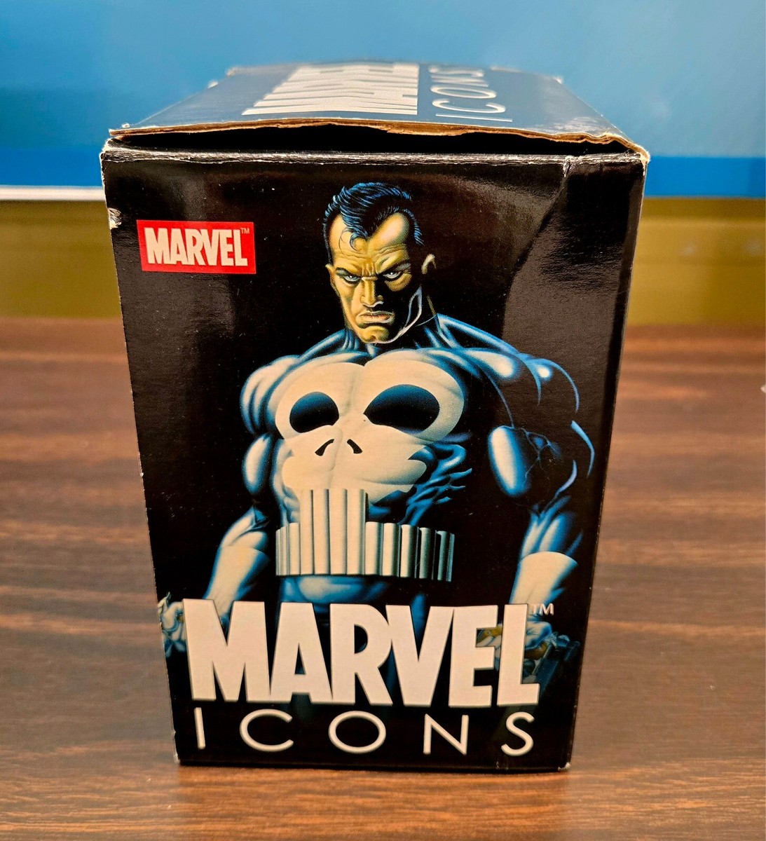 Diamond Select - Marvel Icons - Punisher Mini Bust (Limited