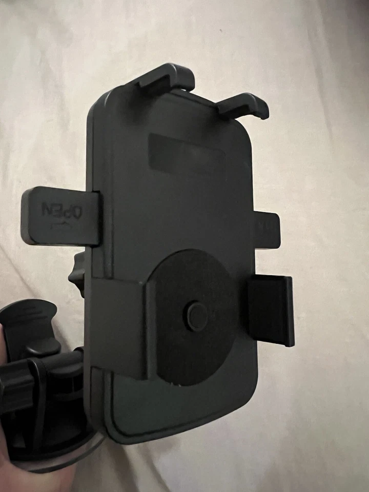 UNIVERSAL IN CAR MOBILE PHONE SAT NAV PDA GPS HOLDER WITH LOCKING SUCTION MOUNT - Image 3 of 4