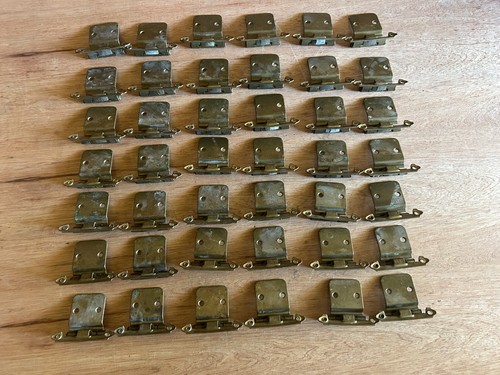 Amerock Cabinet Hinge Salvaged Lot Of 42 Brass Tone Self Closing Vtg No Screws - Picture 9 of 24