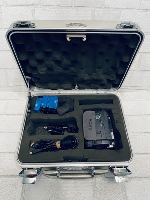 Sony Handycam DCR-TRV22 Mini DV Camcorder Build Nightshot Tested 2 Battery +Case