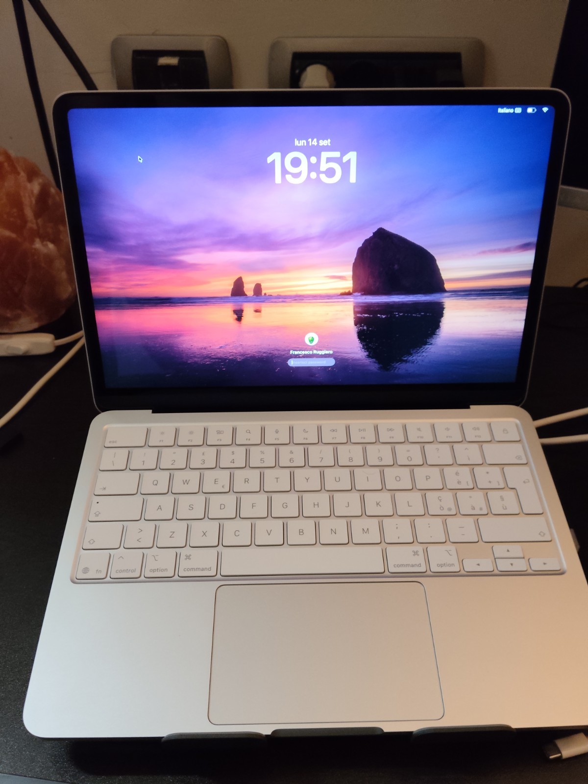 Apple MacBook Neo 13"A18 Pro chip 6-core 8GB/256GB Argento - MHFA4T/A foto 6