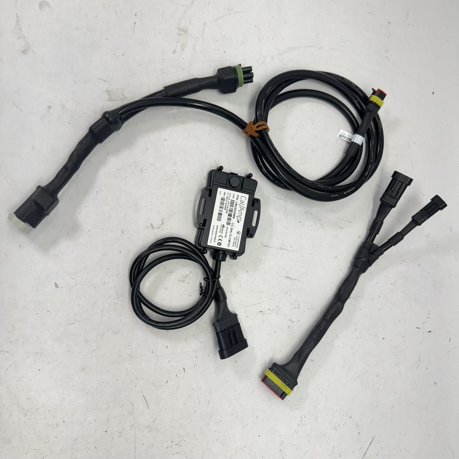 Calamp Lmu2630Mb Gps Telematics Device Kit Fleet Tracking Bluetooth Assembly