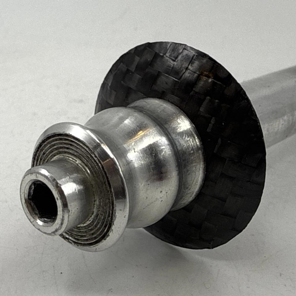 Zipp 182 Rear Axle for Rim Brake EXCELLENT USED - Image 3 of 4