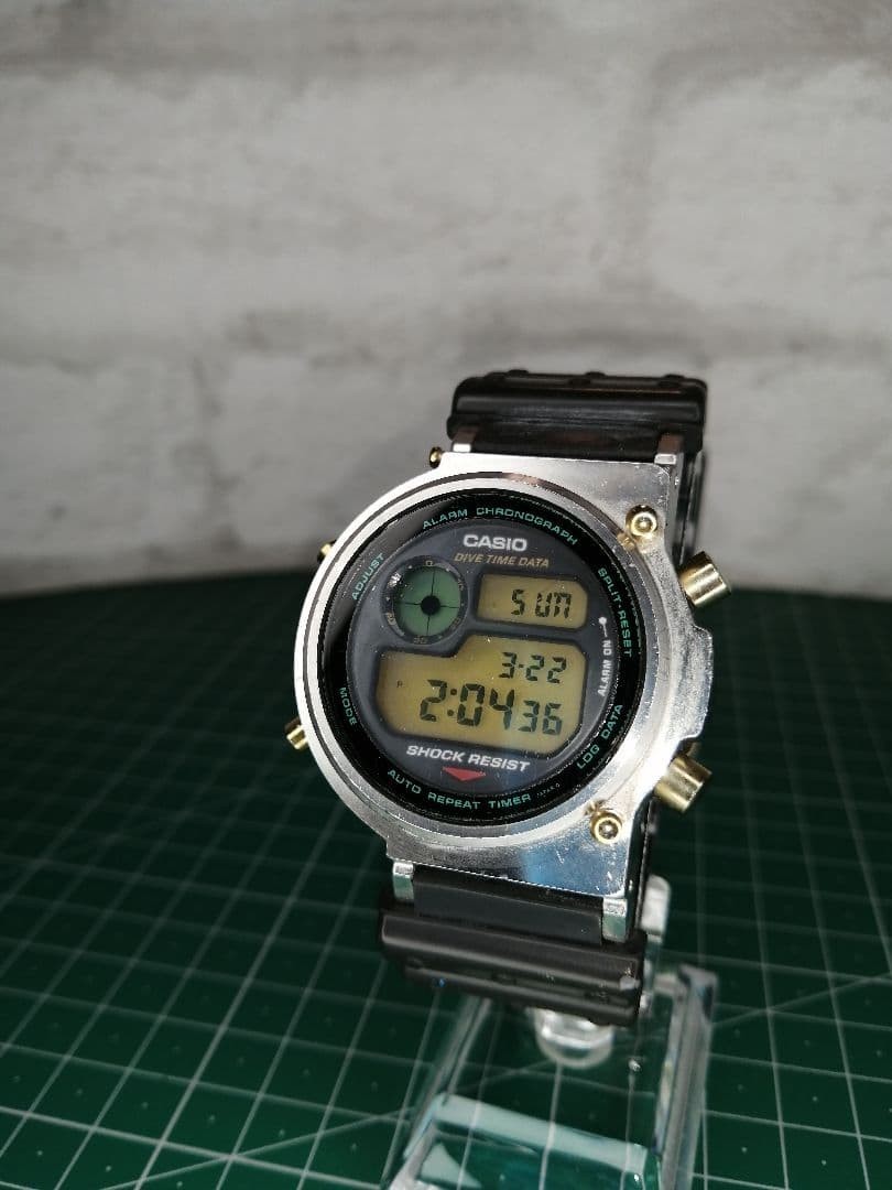 初代　フロッグマン　dw-6300　G-SHOCK　FROGMAN　CASIO CASIO G-SHOCK Frogman DW-6300 First Gen Diver 200M Digital Watch