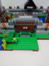 LEGO The Fortress 21127 MINECRAFT 99% Complete READ