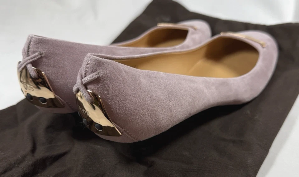 Zapatos de salón Tod's de gamuza lavanda de cuero de 1-1/4" con tacón de gatito talla 39,5 - nuevos sin caja Foto 3 de 4