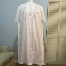 Vintage Barbizon Embroidered Nightgown  Robe Set Pink Lightweight Pockets Sz L