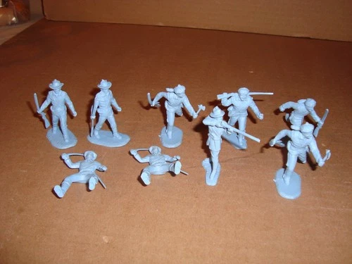 LOT OF 9 MARX LIGHT BLUE FORT APACHE PIONEER FIGURINES