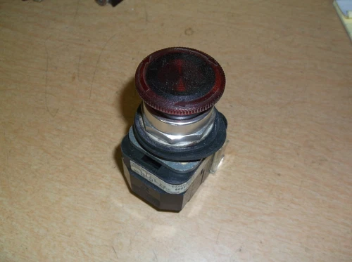 Allen Bradley 800T-PT16 Illuminated Push Button Mushroom Head Switch 120V