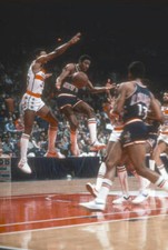 Michael Ray Richardson of the New York Knicks 1980's Basketball photo 4