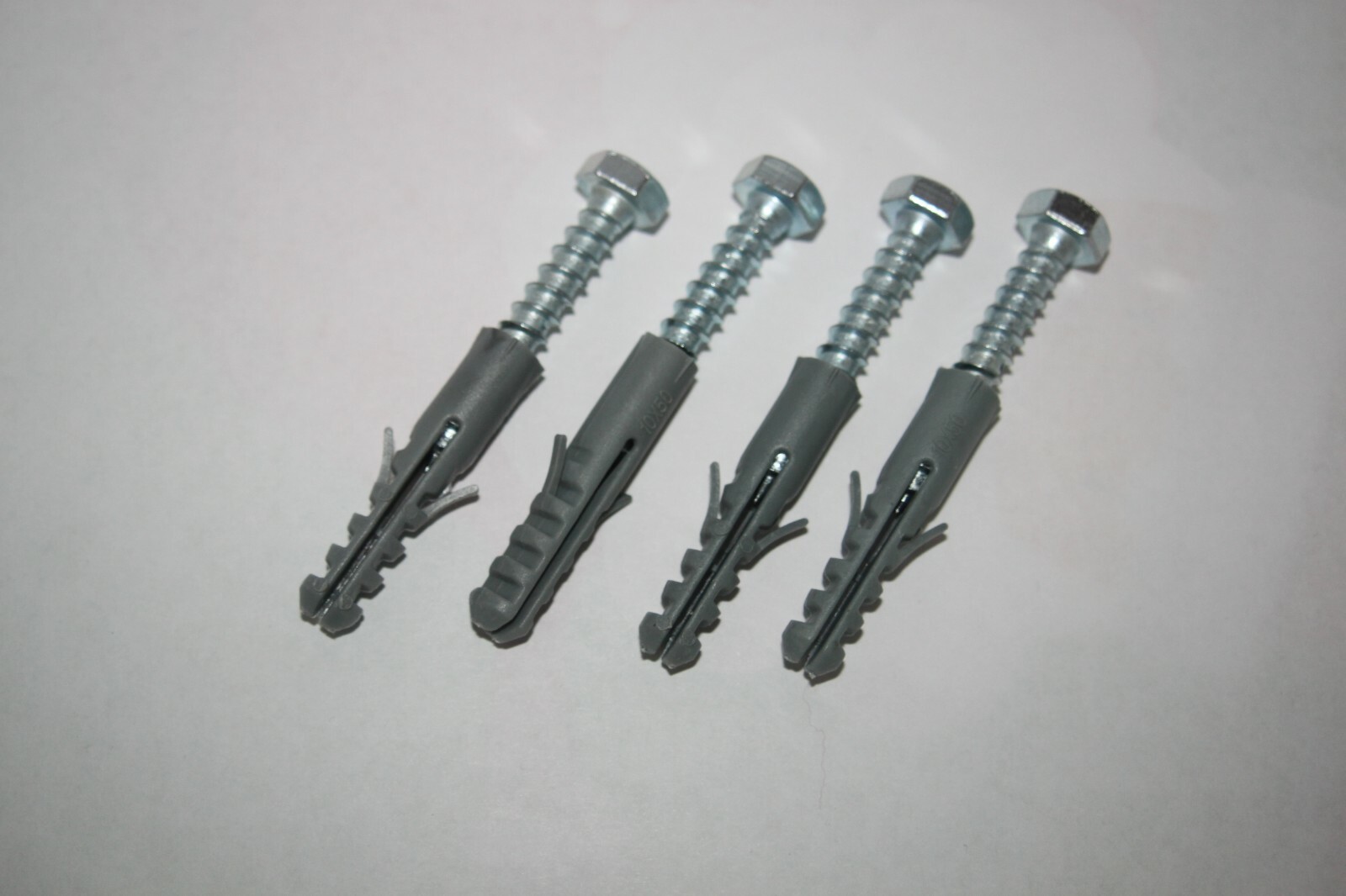 Wood / brick /aerial coach screws bolts zink plated + nylon Rawl plugs wall. eBay