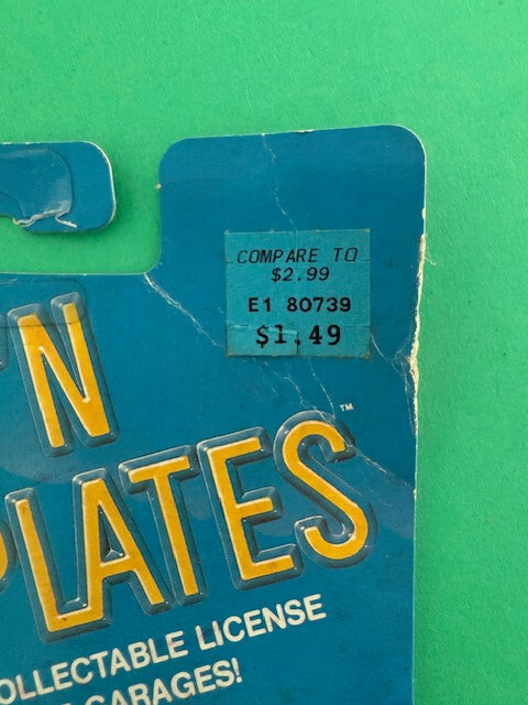 Hot Wheels Vintage PARK N PLATES 65 Ford Mustang White Red