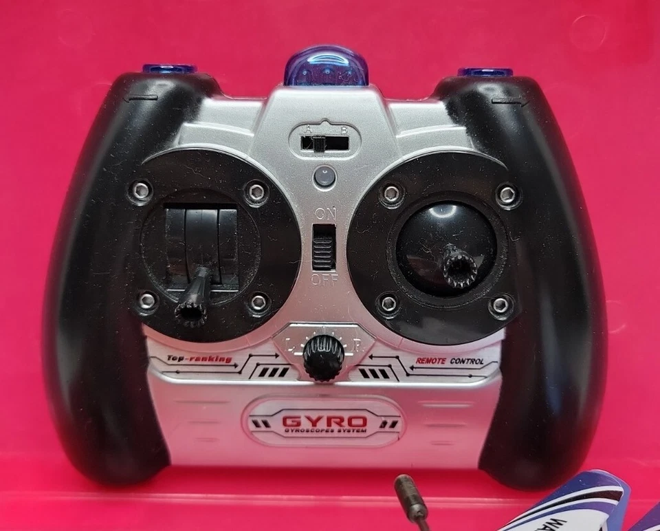 Syma Model S107G Gyroscope System RC Radio Control Helicopter - Non Working.  - Image 2 of 4