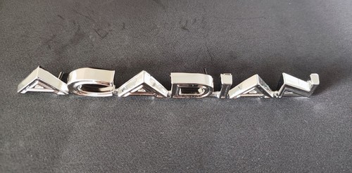 GM Pontiac, 1966/67 Acadian, Hood Scipt, Emblem Canso, Sport Deluxe, Invader - Picture 2 of 4