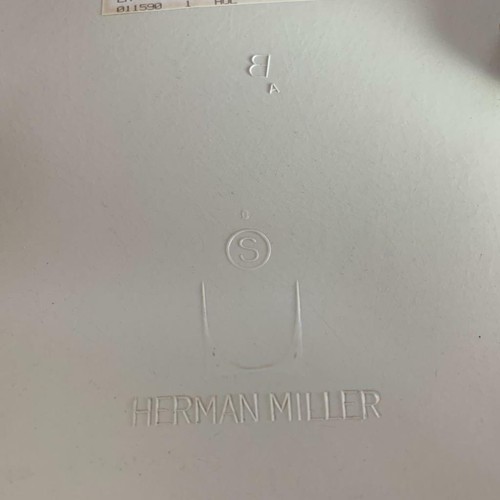 EAMES DSW CHAIR HERMAN MILLER WALNUT DOWEL BASE 50s 60s PARCHMENT (OFF WHITE) - Picture 6 of 6