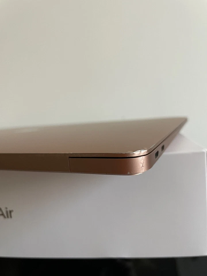 Apple MacBook Air 13,3 Zoll (512GB SSD) Laptop - Gold - MUQV2D/A - Bild 3 von 4