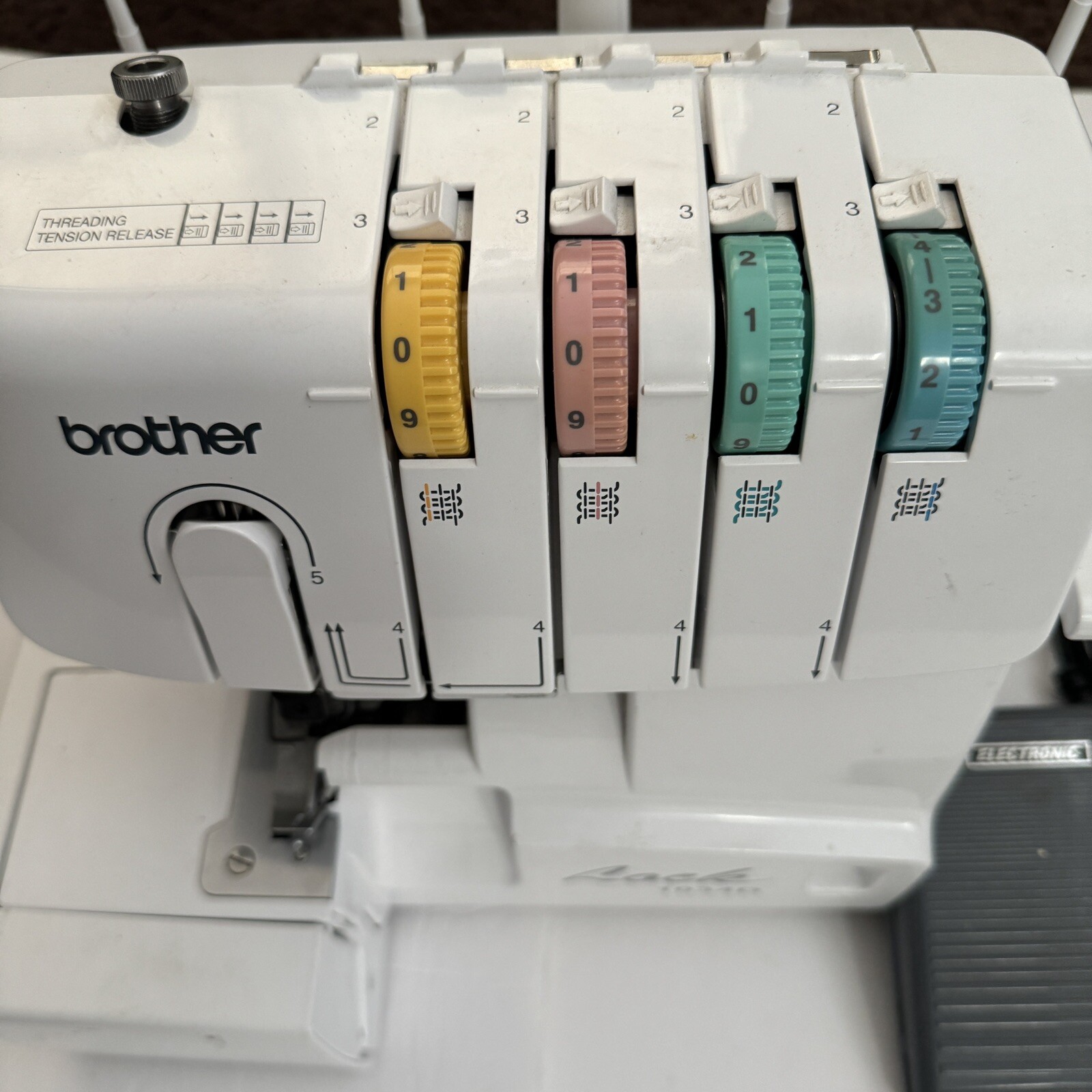 Brother 1034D 3/4 Thread Serger Overlock Machine With Differential Feed