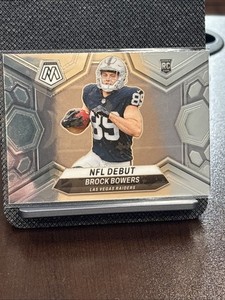2024 Panini Mosaic - NFL Debut Brock Bowers #286 Silver Prizm (RC)