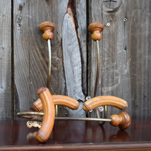 Antico set di 3 appendiabiti in legno curvato di faggio tornito francese del 1900 - Foto 8 di 10