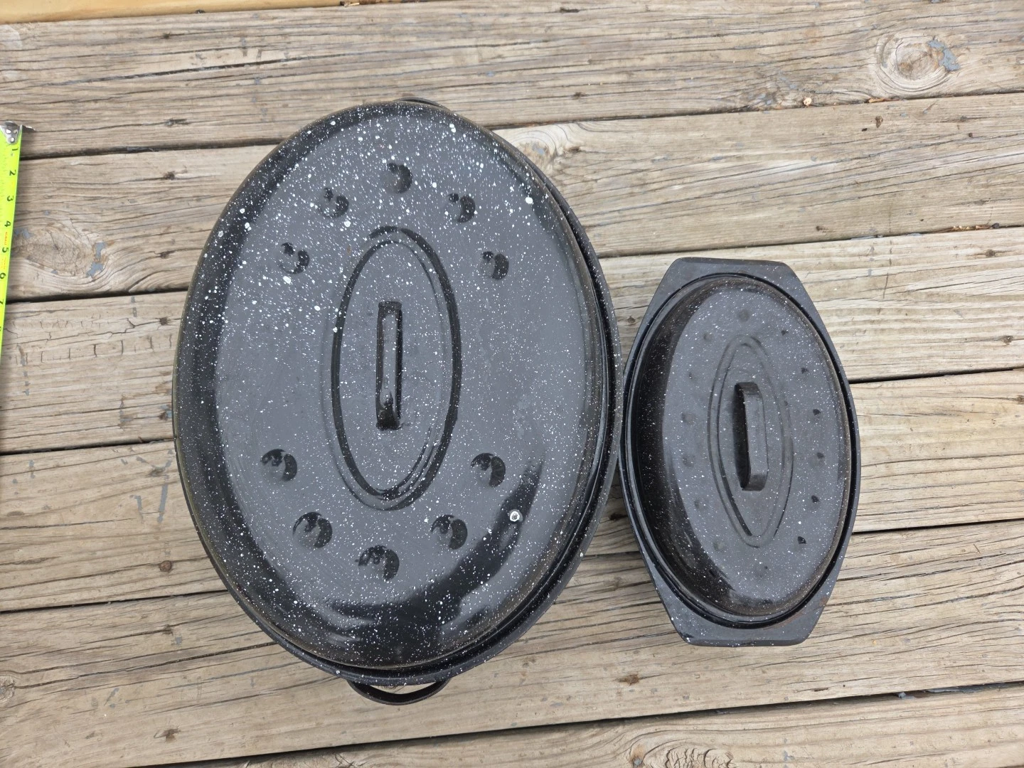 Granite Ware Covered Oval Roaster Pan Set Of 2 18" And 12"