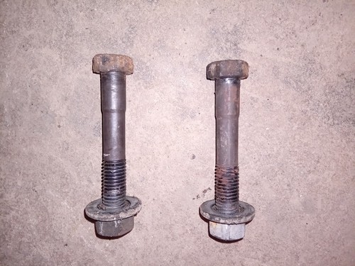 Chevrolet Blazer S10 - Schrauben Querlenker unten