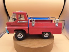Vintage 1960  s Structo pressed steel Pumper Fire Truck - red with Steer-O-Matic