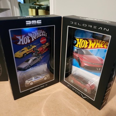 Hot Wheels X Delorean - DMC-12 & Alpha V - Collectors Set