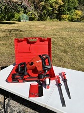 NEW Hilti TE 700-AVR SDS-MAX DEMOLITION HAMMER comes with FREE CASE + CHISELS