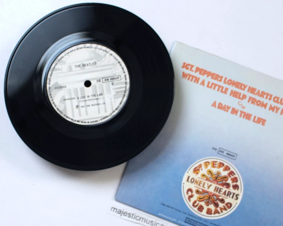 VINTAGE EMI WHITE LABEL THE BEATLES SGT PEPPERS 7" VINYL 45 EX NM BRAZIL RARE - Image 3 of 4