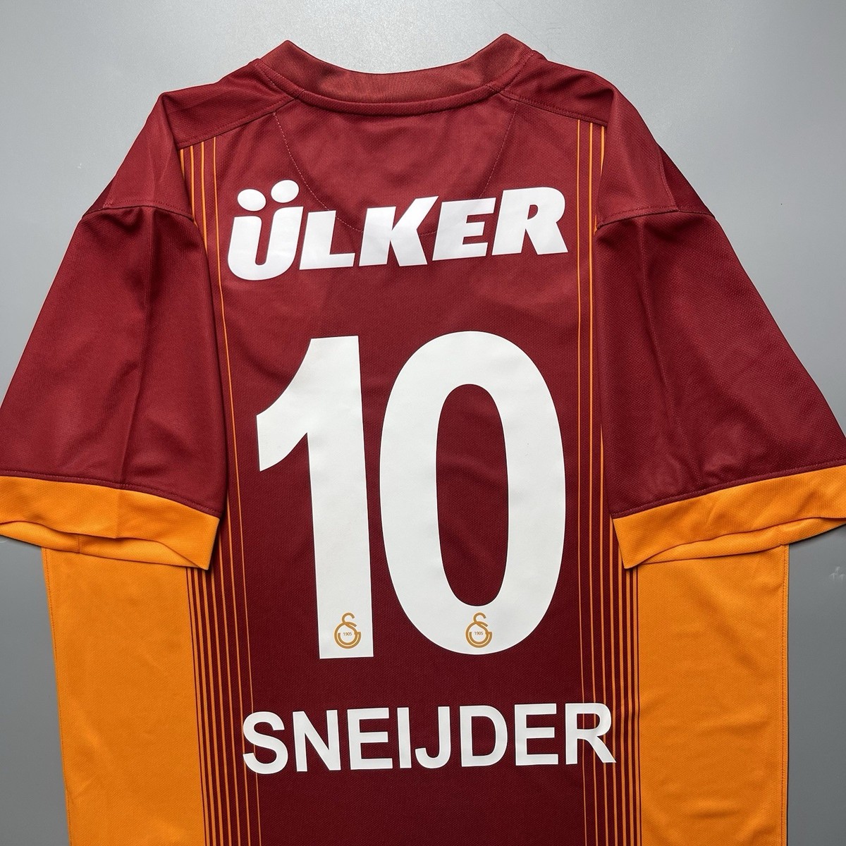 GALATASARAY NIKE 2014/2015 FOOTBALL HOME JERSEY #10 SNEIJDER SIZE