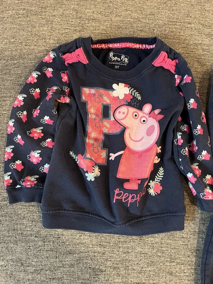 Conjunto de sudadera y pantalones deportivos azules Peppa Pig para niñas talla 3T - dañados Foto 2 de 4