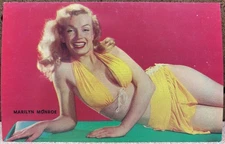 Vintage Marilyn Monroe Lusterchrome Pinup Postcard L-39 Thinking Of You