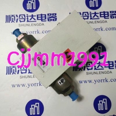 1PC NEW   CNT02304 Pressure controller X13240074040  #W3