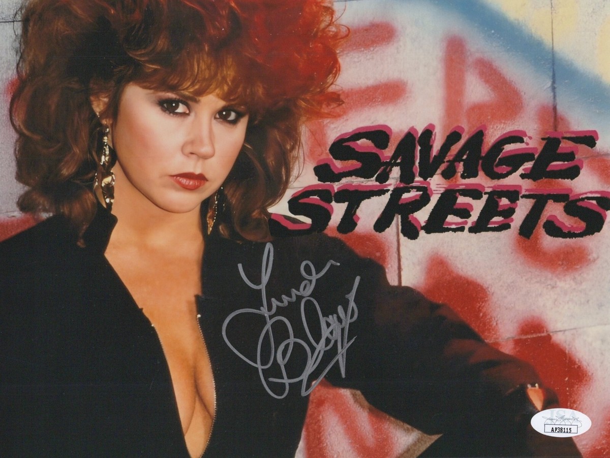 LINDA BLAIR Signed SAVAGE STREETS 8x10 Photo AUTHENTIC Autograph