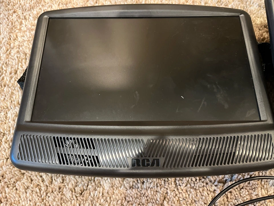 RCA DRC79108 10 inch Dual Screen Mobile DVD System Portable Player Car Headrest - Image 3 of 4