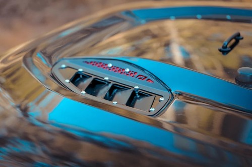 Motobilt Hood Vent Kit for 10th Anniversary Jeep JK Rubicon - Picture 6 of 8