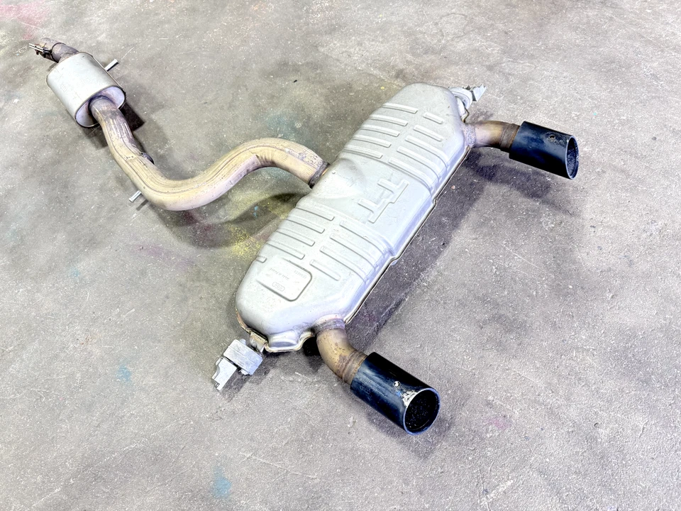 2016-2019 AUDI TT 8S QUATTRO S-Line выхлопная труба двойной глушитель 8S0 253 611 E OEM - Изображение 4 из 4