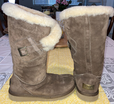 UGG AUSTRALIA  5358 MESSENGER With POCKET Shearling CHESTNUT Suede BOOTS  Size 6