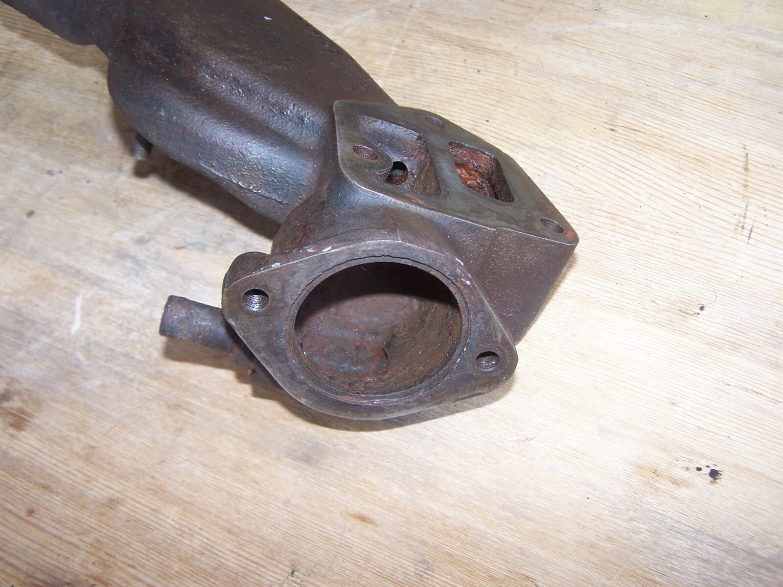 TRIUMPH GT6 water pump housing eBay